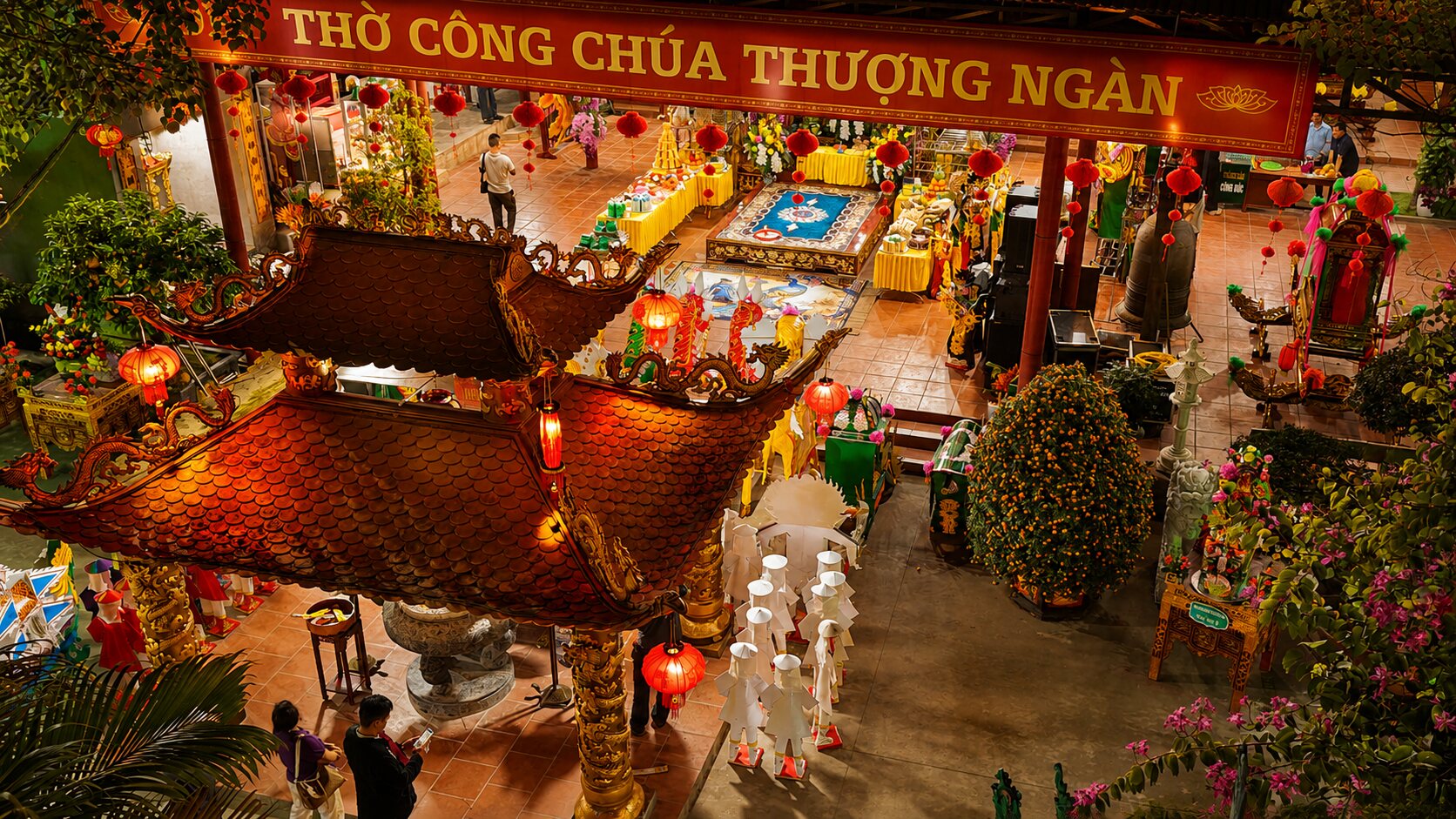 Visiting the Scenic Grounds of Co Tan An Temple