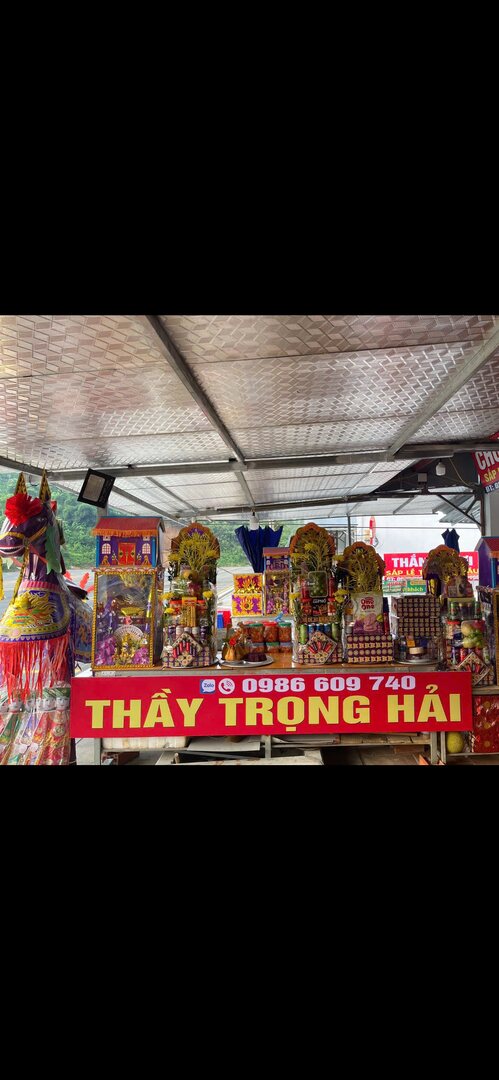 dịch vụ sắp lễ đền ông Hoàng Bẩy 3