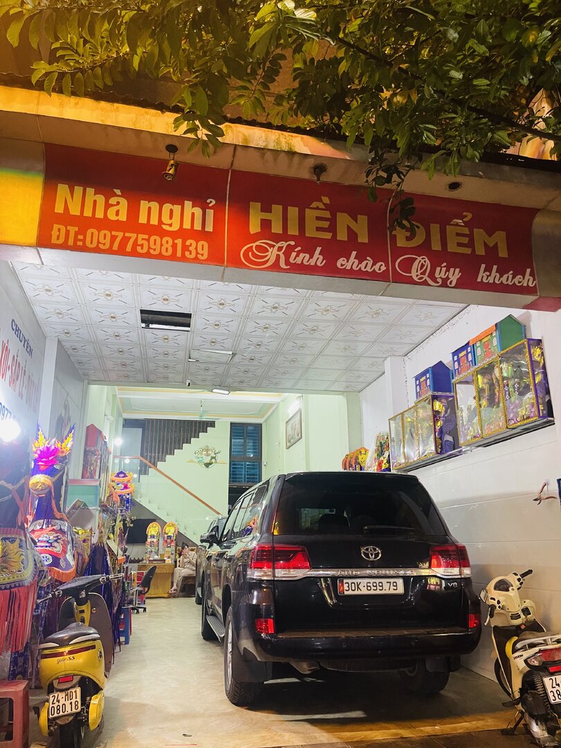Sắp lễ Hiền Điểm 3